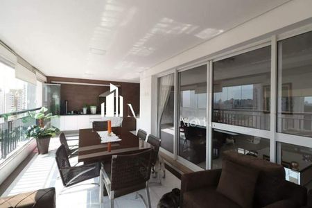 Apartamento à venda com 171m², 4 quartos e 3 vagas