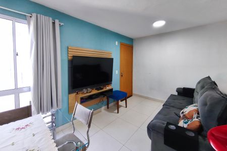 Apartamento à venda com 47m², 2 quartos e 1 vaga Apartamento à venda com 47m², 2 quartos e 1 vagaSala
