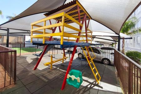 Apartamento à venda com 47m², 2 quartos e 1 vaga Apartamento à venda com 47m², 2 quartos e 1 vagaÁrea comum - Playground