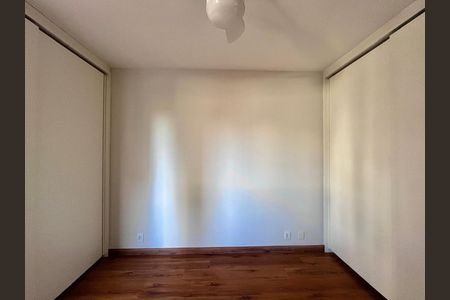 Casa de condomínio à venda com 123m², 3 quartos e 2 vagas Casa de condomínio à venda com 123m², 3 quartos e 2 vagasSuíte