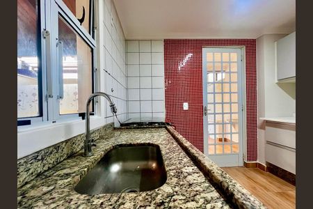 Casa de condomínio à venda com 123m², 3 quartos e 2 vagas Casa de condomínio à venda com 123m², 3 quartos e 2 vagasCozinha