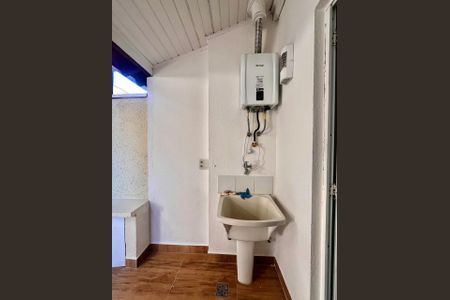 Casa de condomínio à venda com 123m², 3 quartos e 2 vagas Casa de condomínio à venda com 123m², 3 quartos e 2 vagasÁrea de Serviço