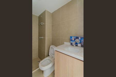 Banheiro de kitnet/studio para alugar com 1 quarto, 26m² em Vila Mariana, São Paulo