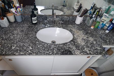 Apartamento à venda com 78m², 1 quarto e 2 vagas Apartamento à venda com 78m², 1 quarto e 2 vagasBanheiro Social