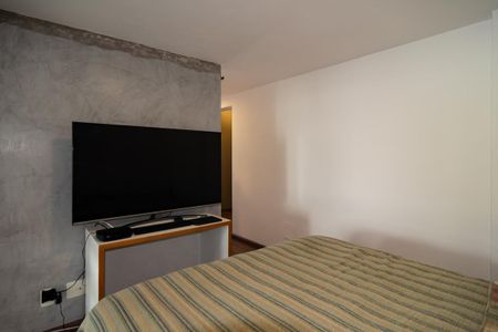 Apartamento à venda com 78m², 1 quarto e 2 vagas Apartamento à venda com 78m², 1 quarto e 2 vagasSuíte