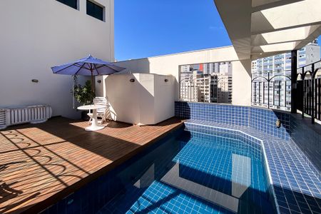 Apartamento à venda com 78m², 1 quarto e 2 vagas Apartamento à venda com 78m², 1 quarto e 2 vagasÁrea comum - Piscina