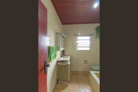 Casa à venda com 289m², 5 quartos e 3 vagas Casa à venda com 289m², 5 quartos e 3 vagasBanheiro