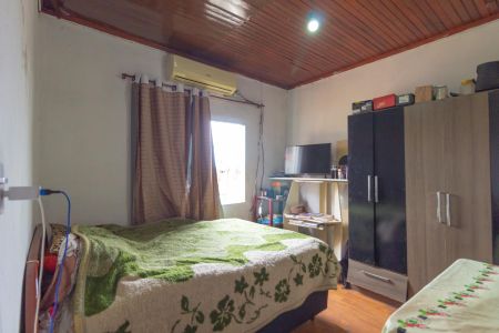 Casa à venda com 289m², 5 quartos e 3 vagas Casa à venda com 289m², 5 quartos e 3 vagasQuarto 3