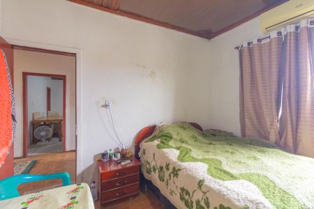 Casa à venda com 289m², 5 quartos e 3 vagas Casa à venda com 289m², 5 quartos e 3 vagasQuarto 3