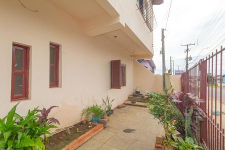 Casa à venda com 289m², 5 quartos e 3 vagas Casa à venda com 289m², 5 quartos e 3 vagasJardim/Fachada