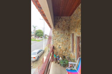 Casa à venda com 289m², 5 quartos e 3 vagas Casa à venda com 289m², 5 quartos e 3 vagasVaranda