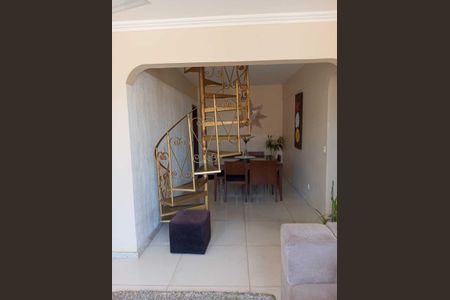 Apartamento à venda com 252m², 4 quartos e 2 vagas