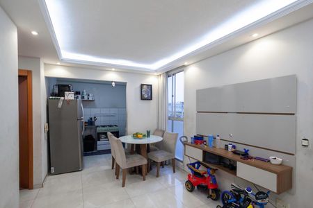 Sala de apartamento à venda com 2 quartos, 44m² em Cabral, Contagem
