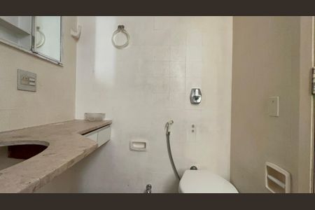 Apartamento para alugar com 178m², 3 quartos e 1 vaga Apartamento para alugar com 178m², 3 quartos e 1 vagaBanheiro da Suíte 3