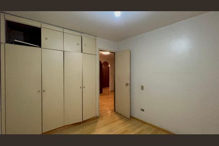 Apartamento para alugar com 178m², 3 quartos e 1 vaga Apartamento para alugar com 178m², 3 quartos e 1 vagaSuíte 1