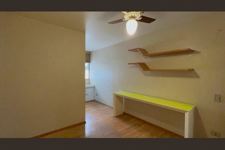 Apartamento para alugar com 178m², 3 quartos e 1 vaga Apartamento para alugar com 178m², 3 quartos e 1 vagaSuíte 2