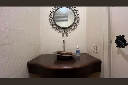 Apartamento para alugar com 178m², 3 quartos e 1 vaga Apartamento para alugar com 178m², 3 quartos e 1 vagaLavabo