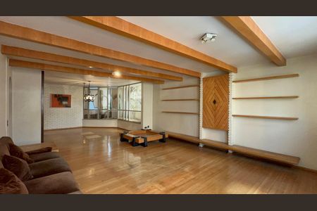 Apartamento para alugar com 178m², 3 quartos e 1 vaga Apartamento para alugar com 178m², 3 quartos e 1 vagaSala
