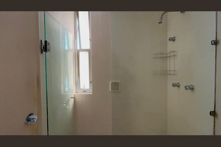 Apartamento para alugar com 178m², 3 quartos e 1 vaga Apartamento para alugar com 178m², 3 quartos e 1 vagaBanheiro da Suíte 3