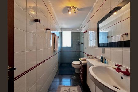 Apartamento para alugar com 210m², 3 quartos e 4 vagas Apartamento para alugar com 210m², 3 quartos e 4 vagasBanheiro Social