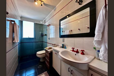 Apartamento para alugar com 210m², 3 quartos e 4 vagas Apartamento para alugar com 210m², 3 quartos e 4 vagasBanheiro Social