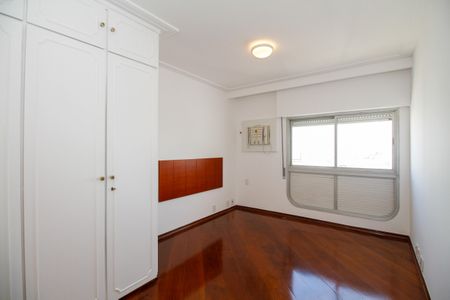 Apartamento para alugar com 150m², 3 quartos e 2 vagasSuíte 1