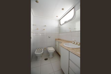 Apartamento para alugar com 150m², 3 quartos e 2 vagasBanheiro da Suíte 1