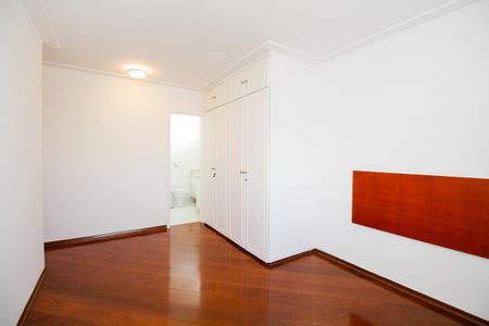 Apartamento para alugar com 150m², 3 quartos e 2 vagasSuíte 1