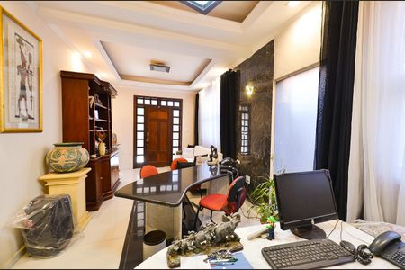 Casa à venda com 400m², 5 quartos e 2 vagasSala