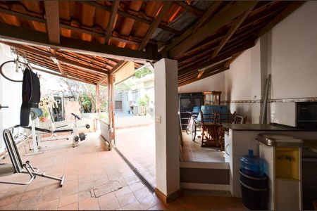 Casa à venda com 400m², 5 quartos e 2 vagasÁrea externa