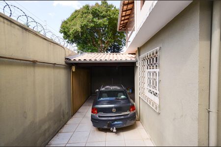 Casa à venda com 400m², 5 quartos e 2 vagasGaragem casa 1 e 2