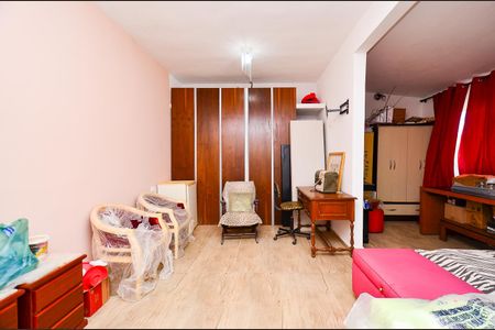 Casa à venda com 400m², 5 quartos e 2 vagasQuarto Casa 2