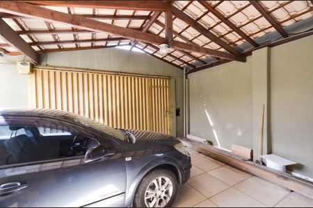 Casa à venda com 400m², 5 quartos e 2 vagasGaragem casa 1 e 2