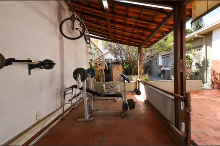 Casa à venda com 400m², 5 quartos e 2 vagasÁrea externa