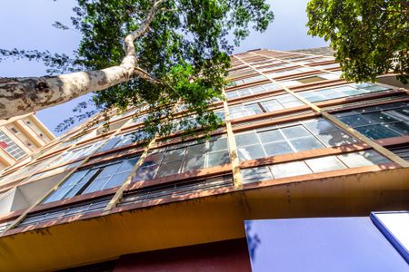 Studio à venda com 40m², 2 quartos e sem vaga Studio à venda com 40m², 2 quartos e sem vagaFachada