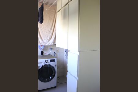 Apartamento à venda com 75m², 2 quartos e 1 vagaÁrea de Serviço