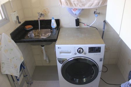 Apartamento à venda com 75m², 2 quartos e 1 vagaÁrea de Serviço