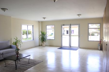 Apartamento à venda com 75m², 2 quartos e 1 vagaÁrea comum