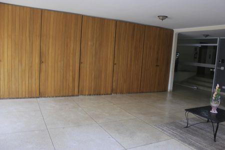 Apartamento à venda com 75m², 2 quartos e 1 vagaÁrea comum