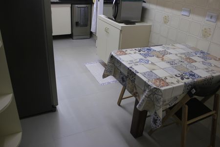 Apartamento à venda com 75m², 2 quartos e 1 vagaCozinha