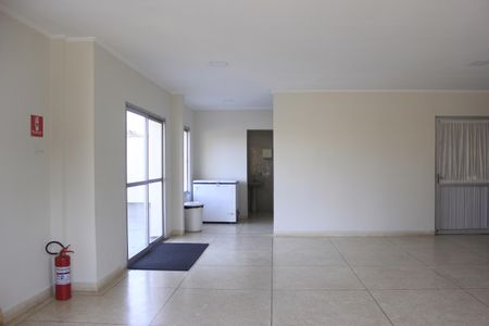Apartamento à venda com 75m², 2 quartos e 1 vagaÁrea comum
