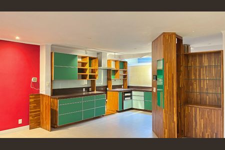 Casa de condomínio à venda com 177m², 3 quartos e 2 vagas Casa de condomínio à venda com 177m², 3 quartos e 2 vagasCozinha