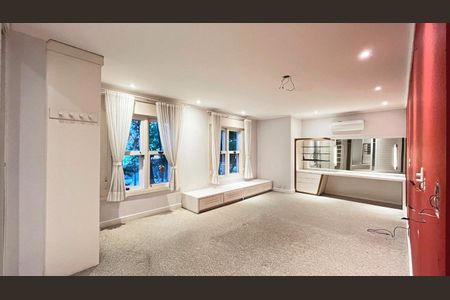 Casa de condomínio à venda com 177m², 3 quartos e 2 vagas Casa de condomínio à venda com 177m², 3 quartos e 2 vagasQuarto 1