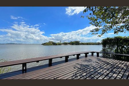 Casa de condomínio à venda com 177m², 3 quartos e 2 vagas Casa de condomínio à venda com 177m², 3 quartos e 2 vagasVista