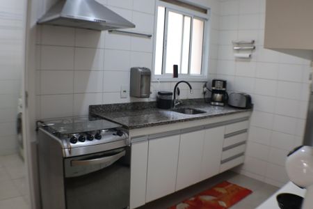 Apartamento à venda com 85m², 3 quartos e 2 vagas Apartamento à venda com 85m², 3 quartos e 2 vagasCozinha