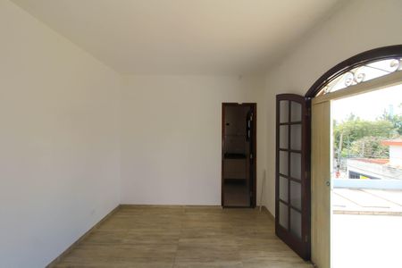 Casa para alugar com 153m², 3 quartos e 2 vagasSuíte