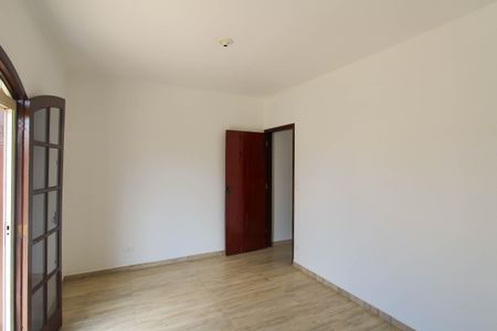 Casa para alugar com 153m², 3 quartos e 2 vagasSuíte