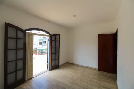 Casa para alugar com 153m², 3 quartos e 2 vagas Suíte