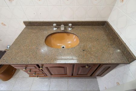 Casa para alugar com 153m², 3 quartos e 2 vagasBanheiro