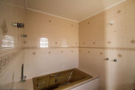 Casa para alugar com 153m², 3 quartos e 2 vagasBanheiro da Suíte